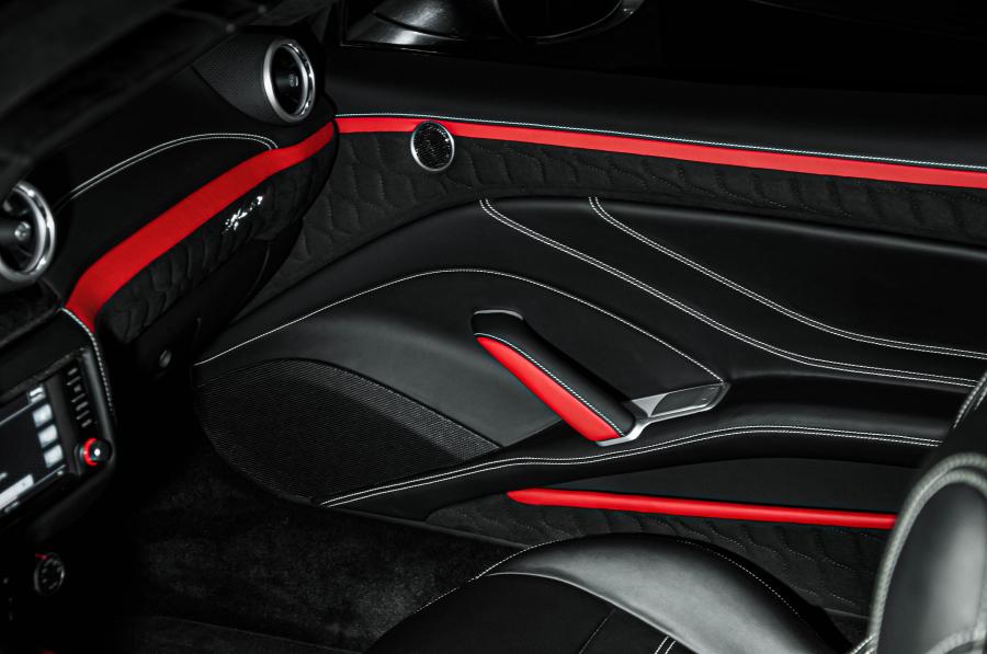 Детали интерьера Ferrari California T by Vilner 2020 года  (фото 16 из 22)